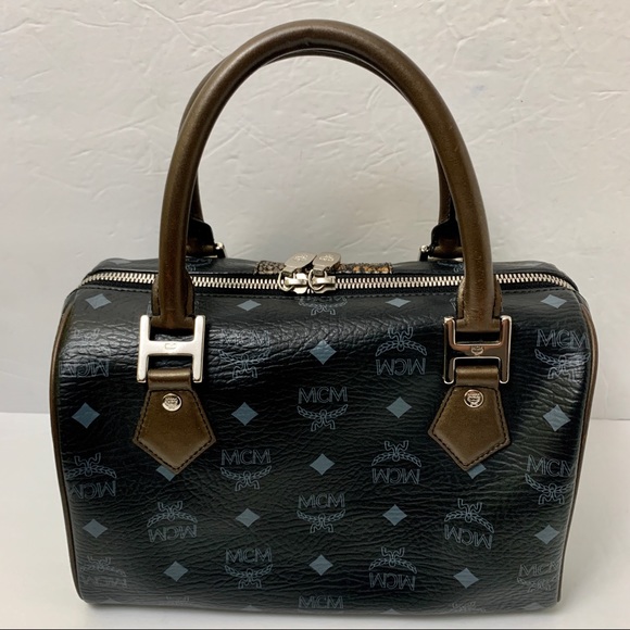 MCM Boston Princess Lion - Picture 2 of 11